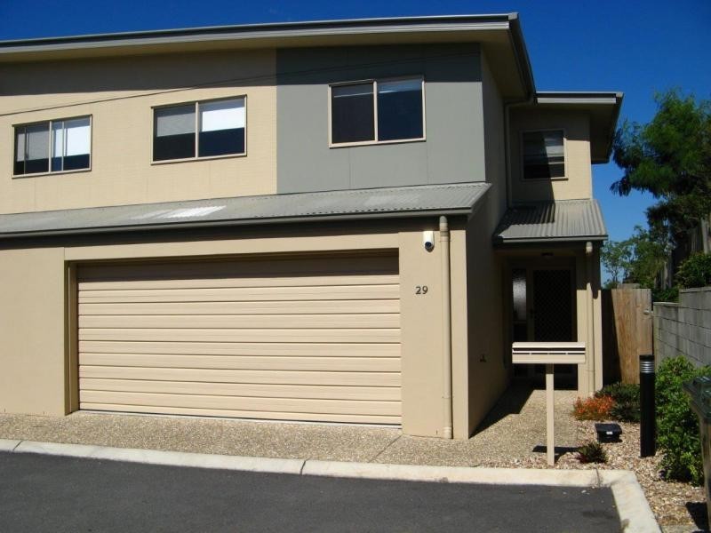 DLUG/582 Manly Road, Wakerley QLD 4154