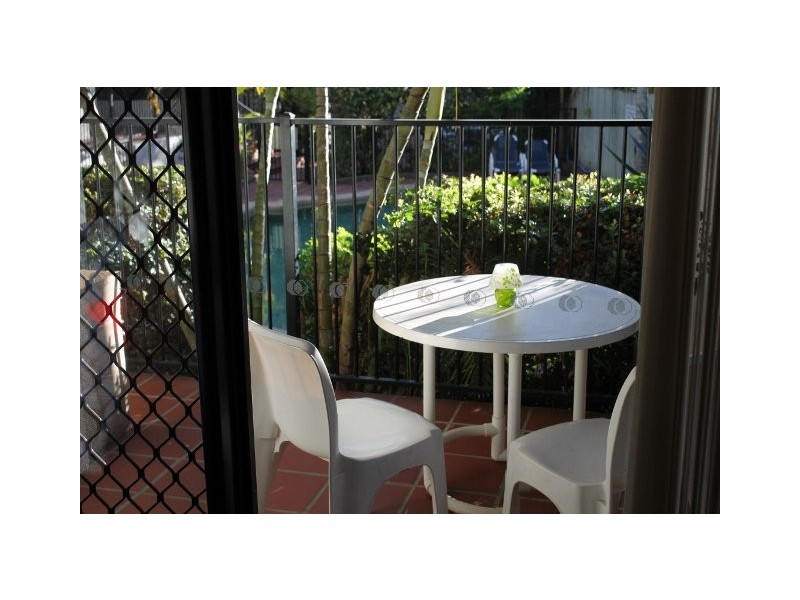 12/7-13 Barranbali Street, Chevron Island QLD 4217