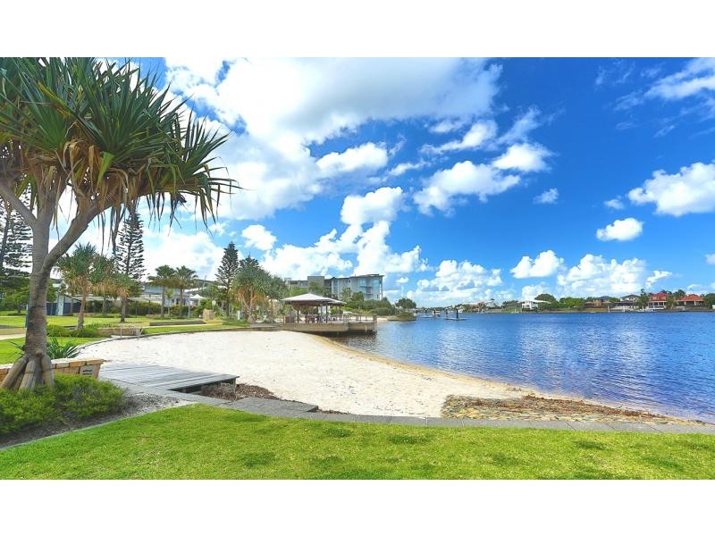 19/1 Grenada Way, Kawana Island QLD 4575