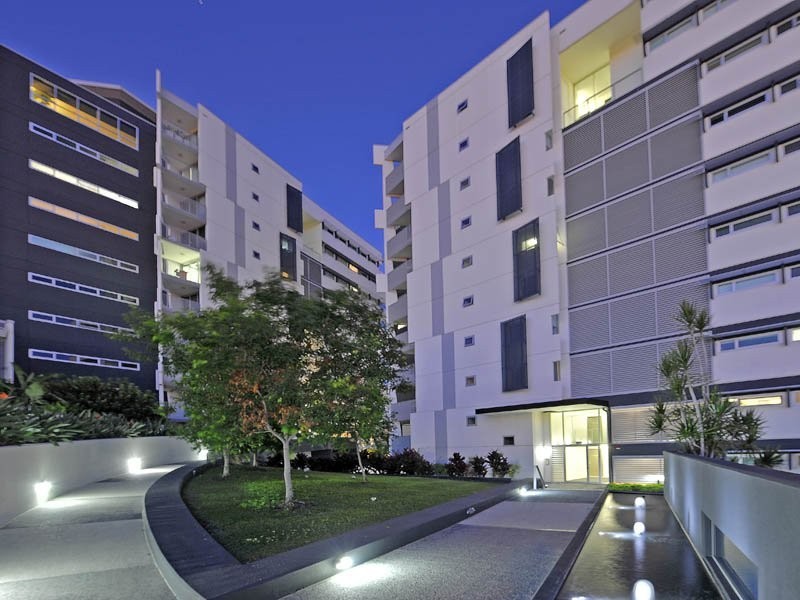 89 Lambert St, Kangaroo Point QLD 4169