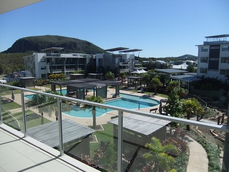 27 Boardwalk Boulevard, Mount Coolum QLD 4573