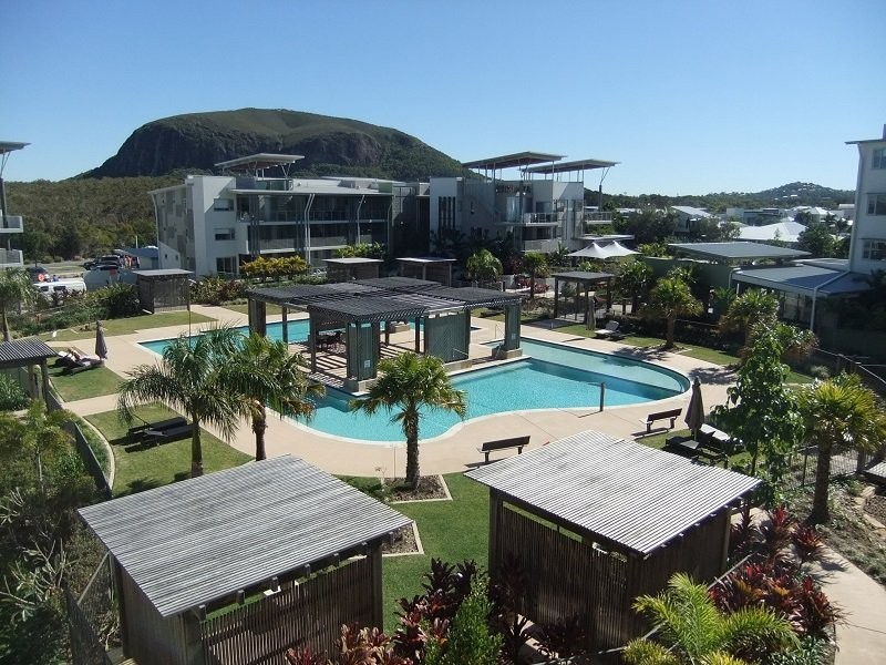 27 Boardwalk Boulevard, Mount Coolum QLD 4573