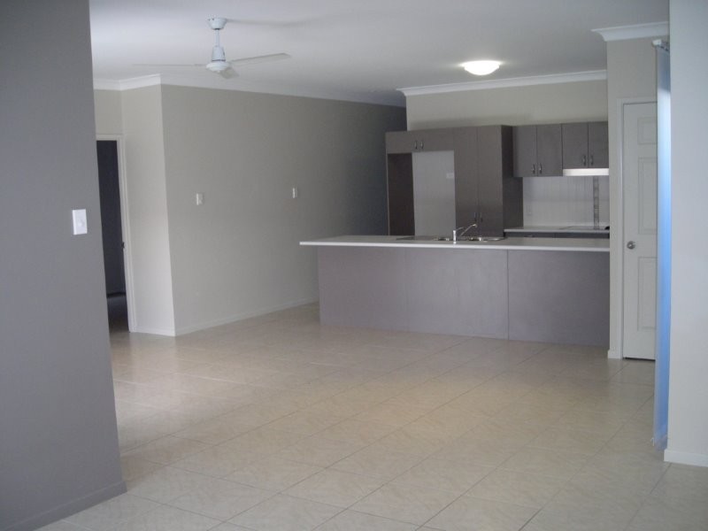 90 Lemongrass Lane, Kirwan QLD 4817