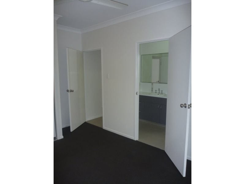 47 Euro Boulevard, Kirwan QLD 4817
