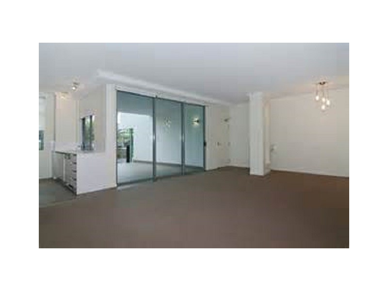05A/28 BAYVIEW STREET, Runaway Bay QLD 4216