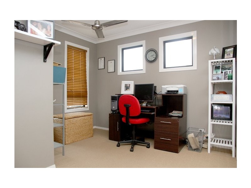 2/22 Lantau Crescent, Varsity Lakes QLD 4227