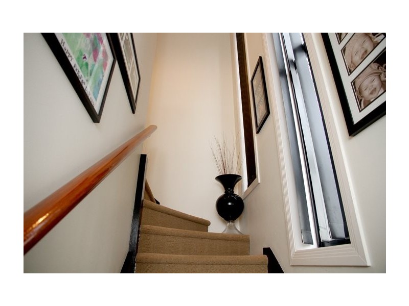 2/22 Lantau Crescent, Varsity Lakes QLD 4227