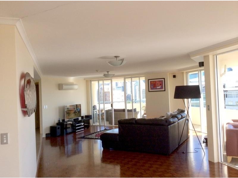 57 Lambert Street, Kangaroo Point QLD 4169