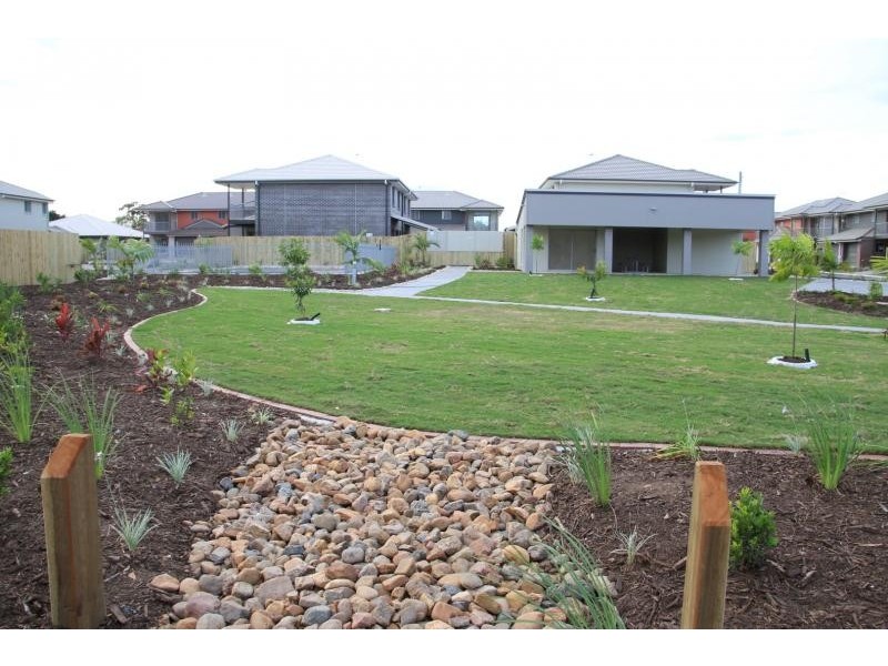 Edens Landing QLD 4207