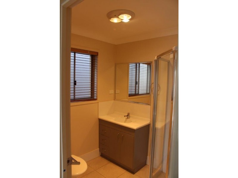 SLUG/582 Manly Road, Wakerley QLD 4154