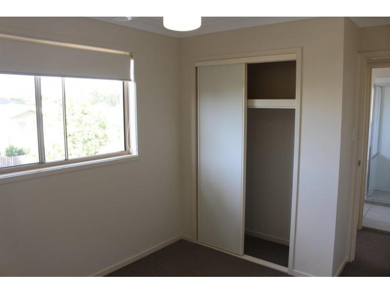 SLUG/582 Manly Road, Wakerley QLD 4154