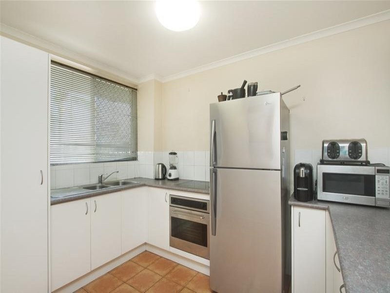 2/983 Gold Coast Hwy, Palm Beach QLD 4221