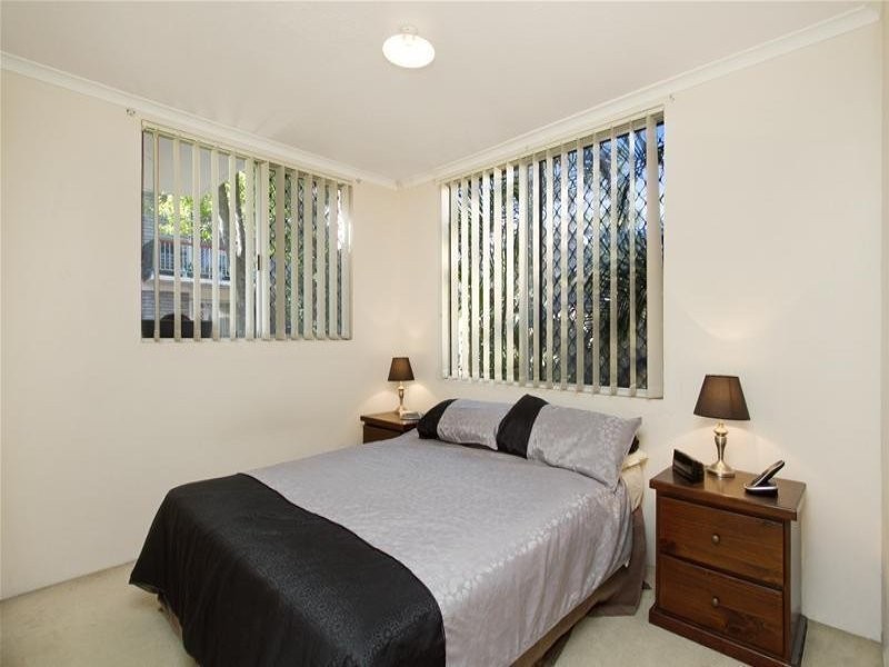 2/983 Gold Coast Hwy, Palm Beach QLD 4221