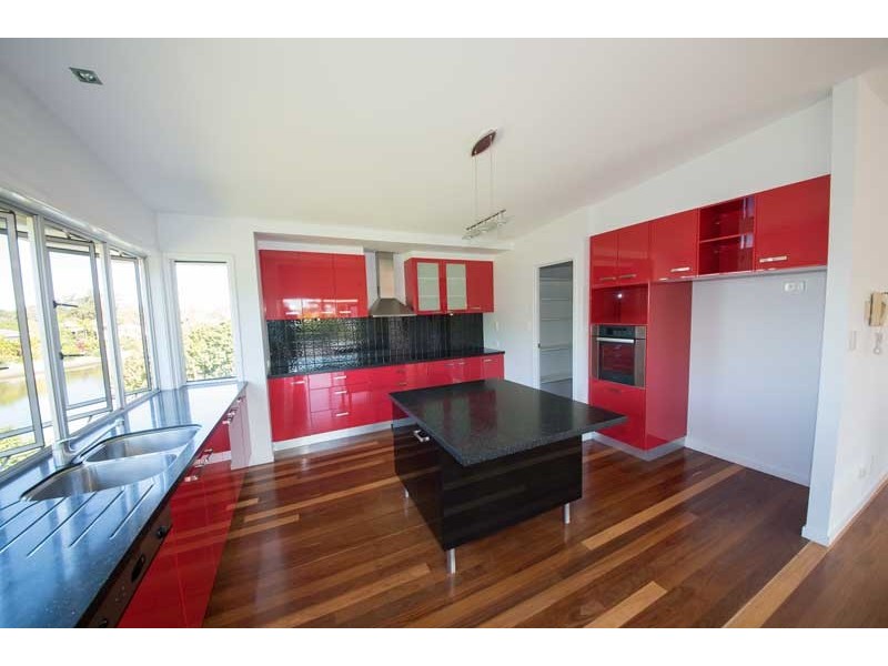 1 Tythereigh Lane, Pelican Waters QLD 4551
