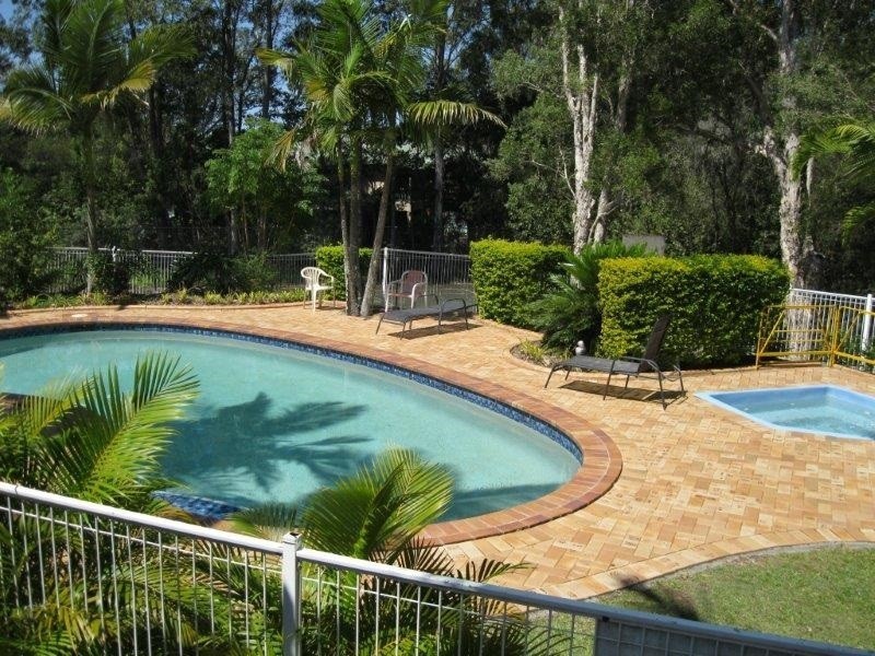 1/51 Cottesloe Drive, Robina QLD 4226