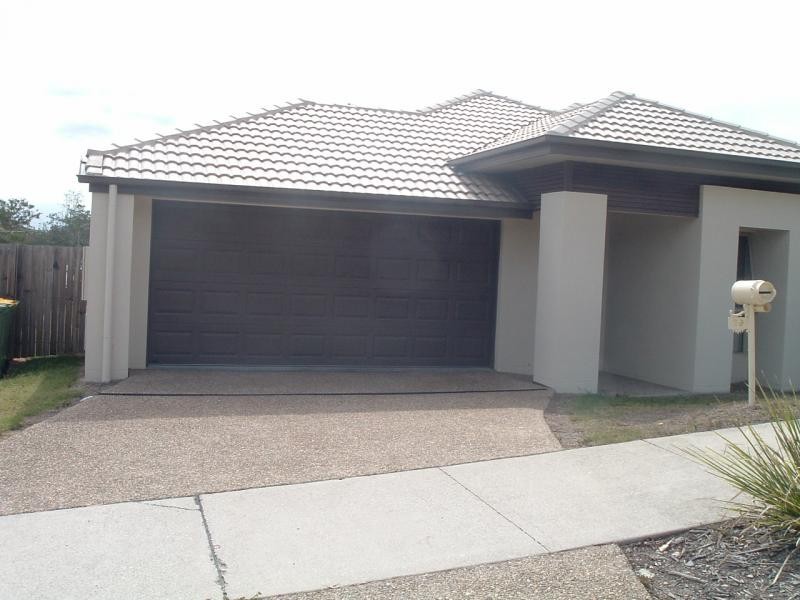 29 Frankland Ave, Waterford QLD 4133