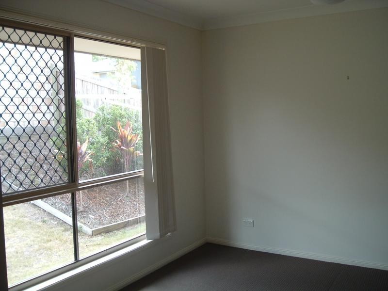 29 Frankland Ave, Waterford QLD 4133