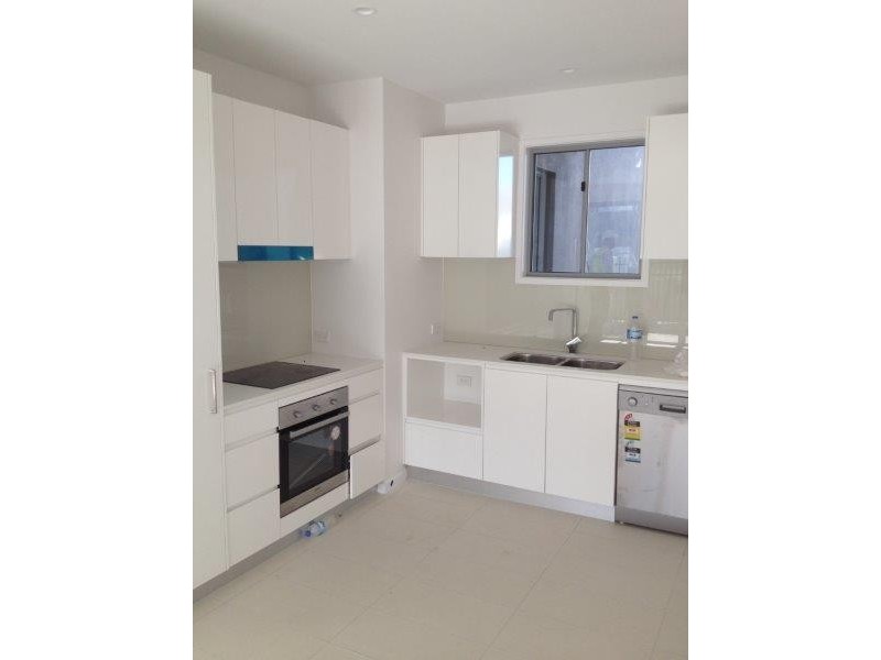 00 South Bay Drive, Varsity Lakes QLD 4227