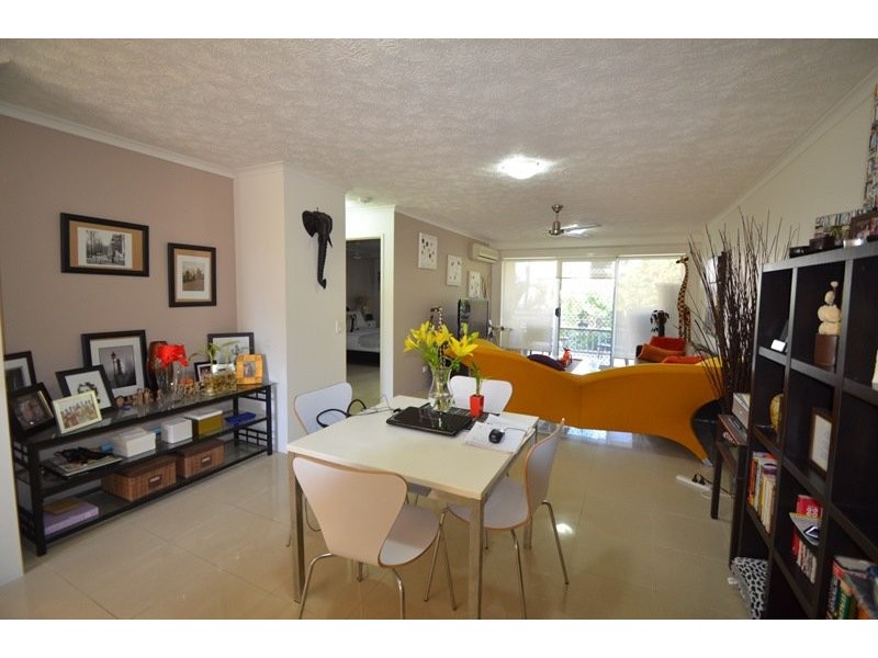 12/37 Mawarra Street, Chevron Island QLD 4217