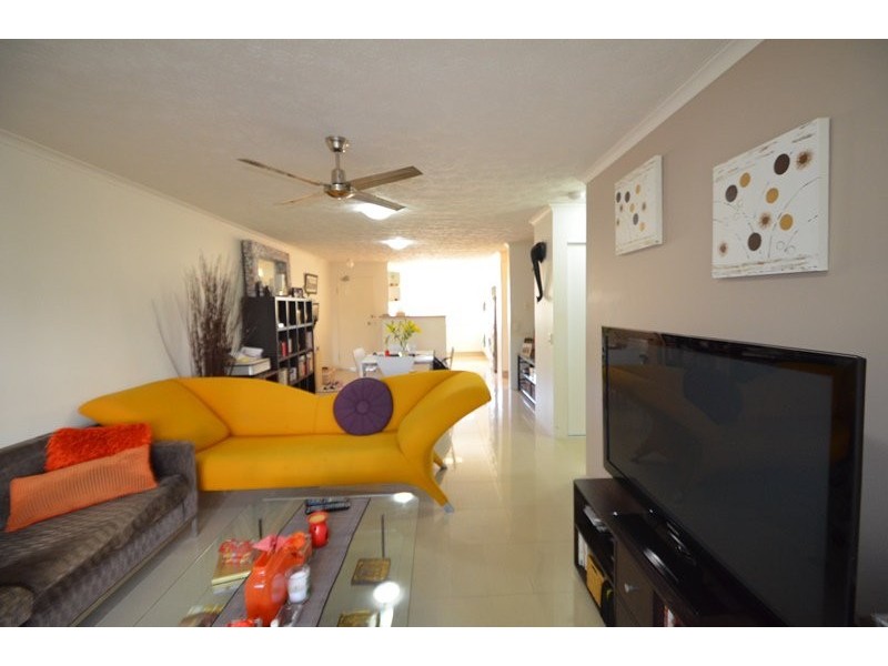 12/37 Mawarra Street, Chevron Island QLD 4217