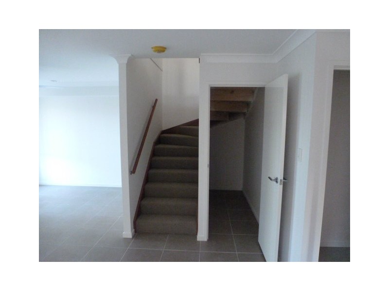 86 Carselgrove Ave, Fitzgibbon QLD 4018