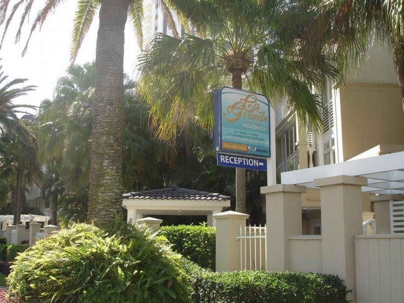 10/126 Old Burleigh Road, Broadbeach QLD 4218