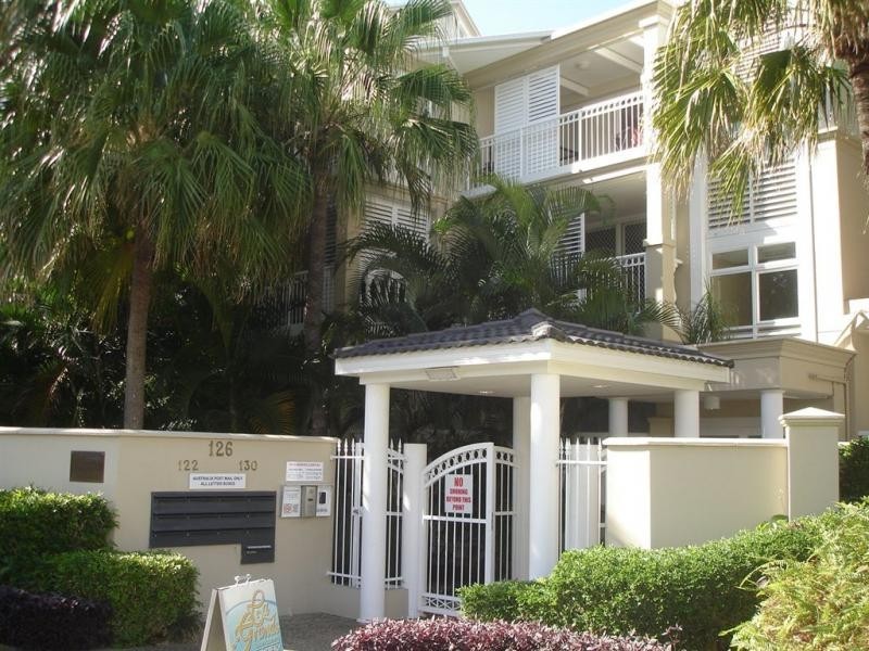 10/126 Old Burleigh Road, Broadbeach QLD 4218