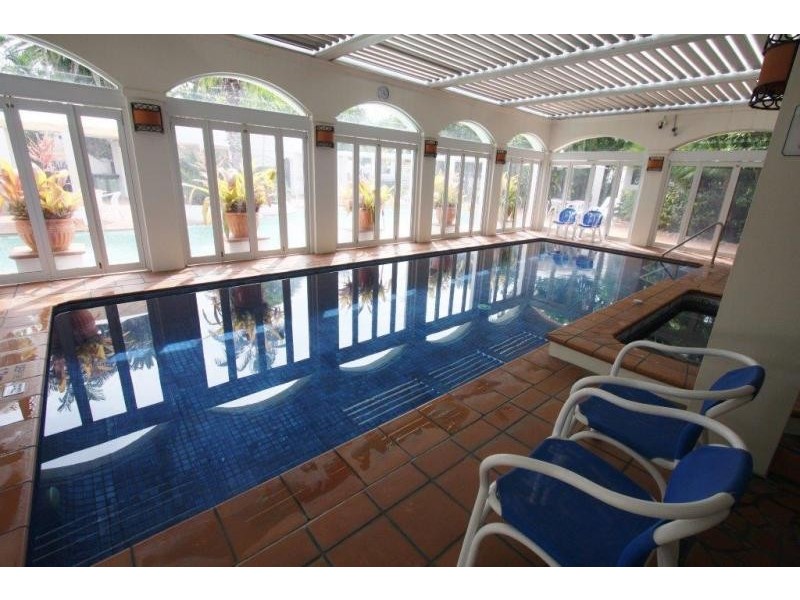 11/100 Cotlew St East, Southport QLD 4215