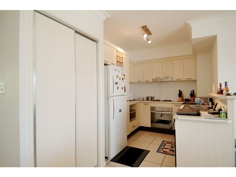 33/44 Pease street, Cairns QLD 4870