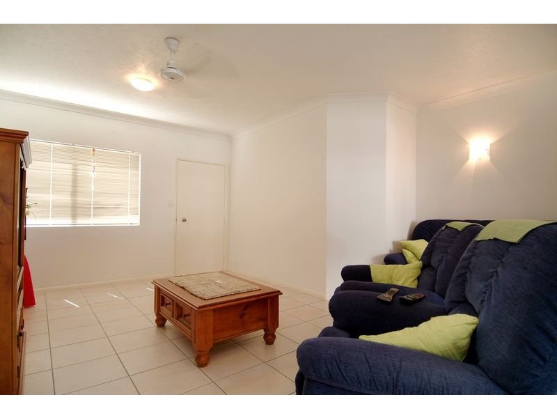 7/44 Pease street, Cairns QLD 4870