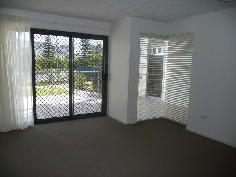 34/10 Grand Parade, Kawana Island QLD 4575