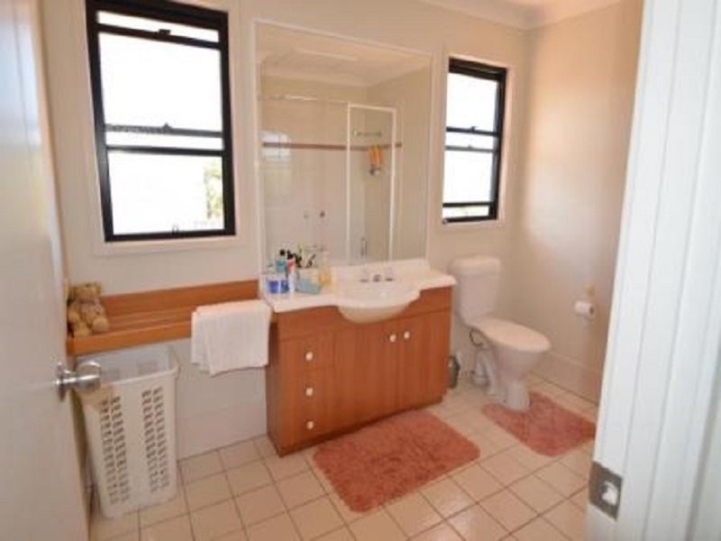 18/323 Christine Avenue, Varsity Lakes QLD 4227