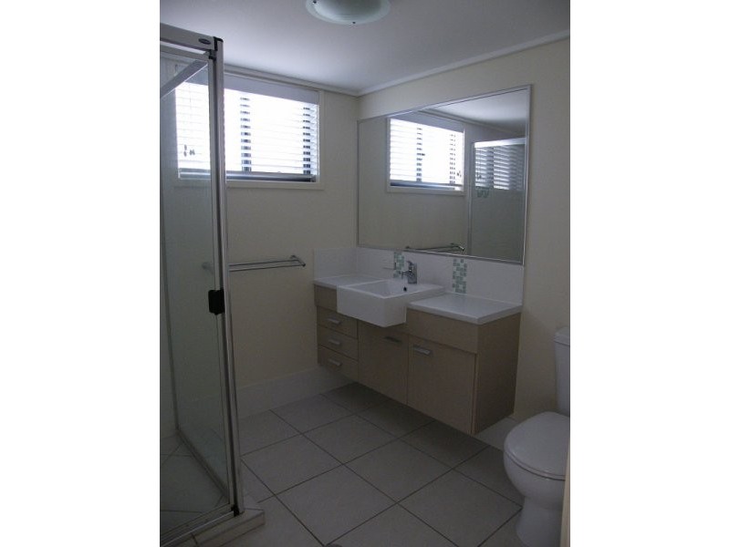 43/4 Grand Parade, Kawana Island QLD 4575