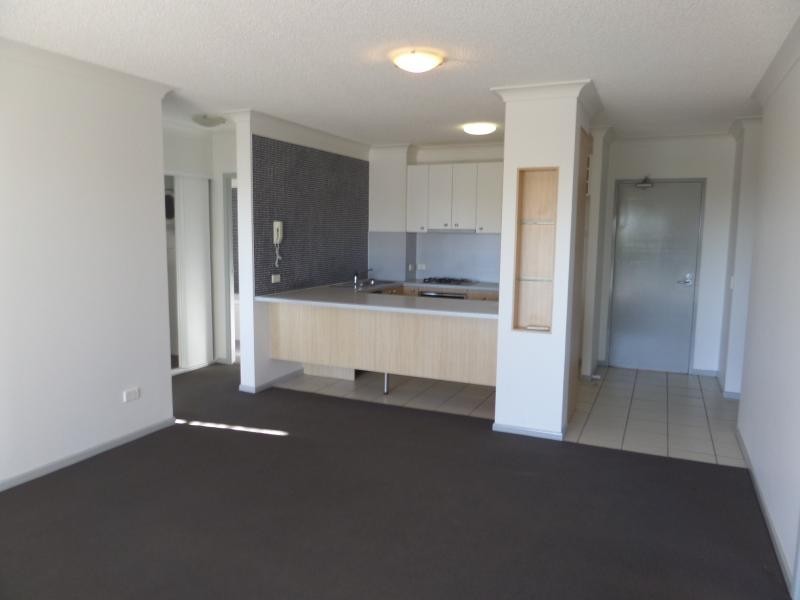 9/15 Kitchener Street., Coorparoo QLD 4151