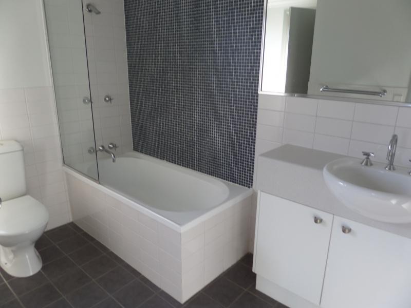 9/15 Kitchener Street., Coorparoo QLD 4151