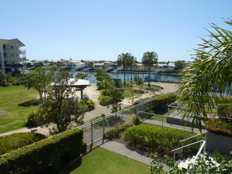17/51 Grand Parade, Kawana Island QLD 4575