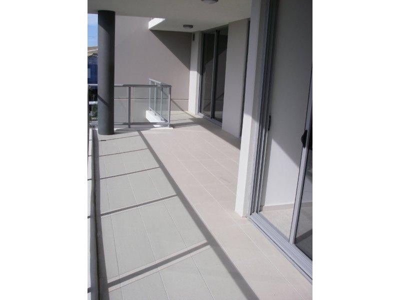 38 Riverwalk Avenue, Robina QLD 4226