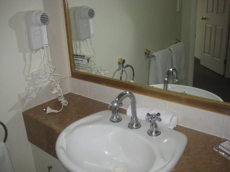 1033/2633 Gold Coast Highway, Broadbeach QLD 4218