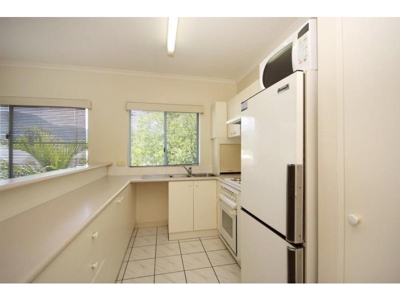 10/189-201 Mayers Street, Manunda QLD 4870