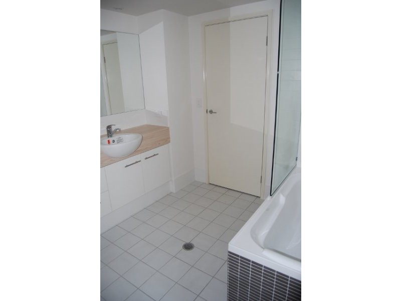 30/68 Pulgul Street, Urangan QLD 4655