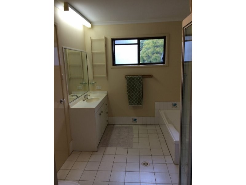 2/71 Mitchell Ave, Currumbin QLD 4223