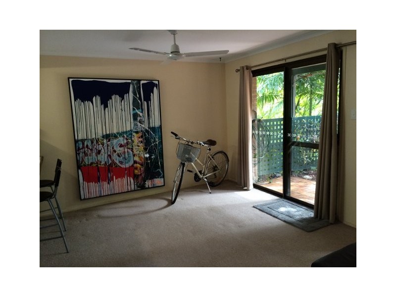 2/71 Mitchell Ave, Currumbin QLD 4223