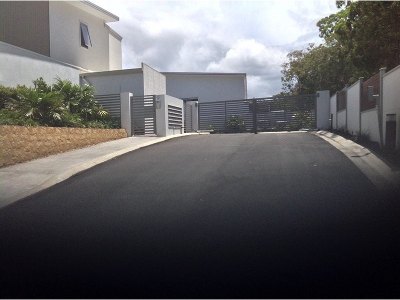 430 Pine Ridge Road, Coombabah QLD 4216