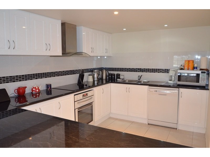 6 Crestridge Crescent, Oxenford QLD 4210