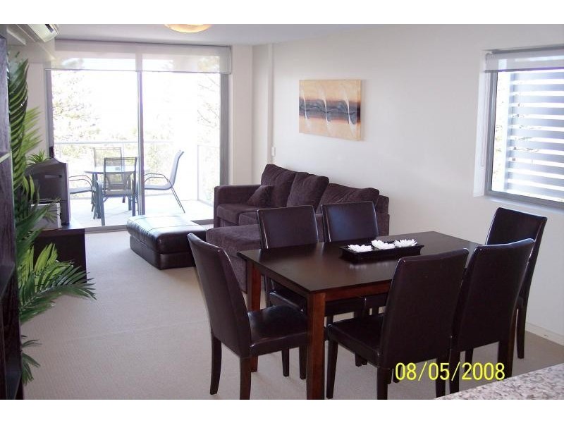 303/89 Landsborough Avenue, Scarborough QLD 4020