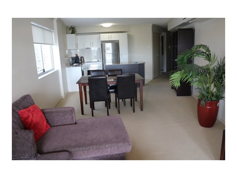 303/89 Landsborough Avenue, Scarborough QLD 4020