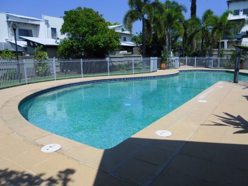 2/39-47 Oxlade Drive, New Farm QLD 4005