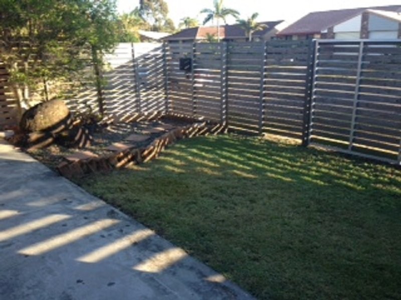 42 Kangaroo Ave, Coombabah QLD 4216