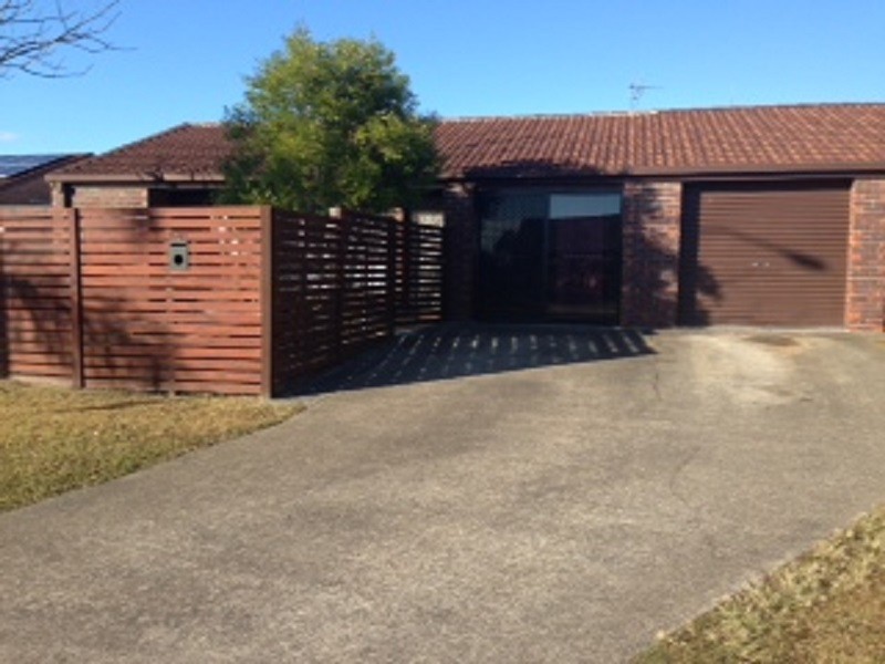 42 Kangaroo Ave, Coombabah QLD 4216