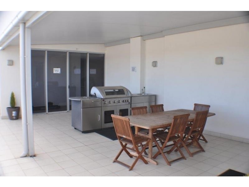 20 PLAYFIELD ST, Chermside QLD 4032